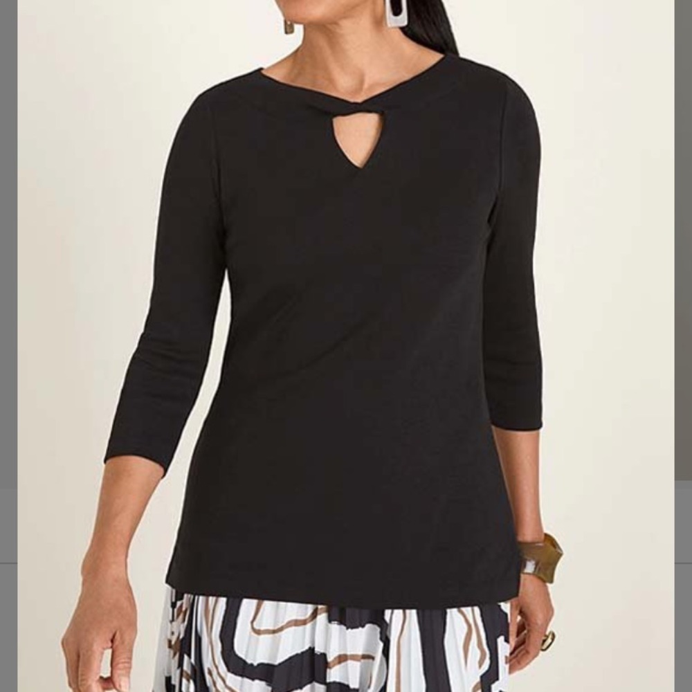 Black Three Quarter Sleeve Twisted Keyhole Neck, S